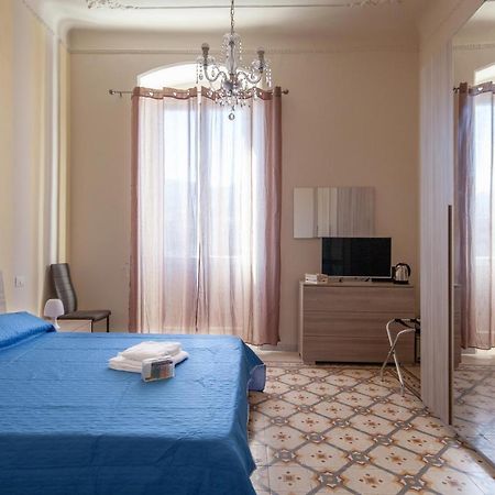 Rent Rooms 斯培西亚 外观 照片